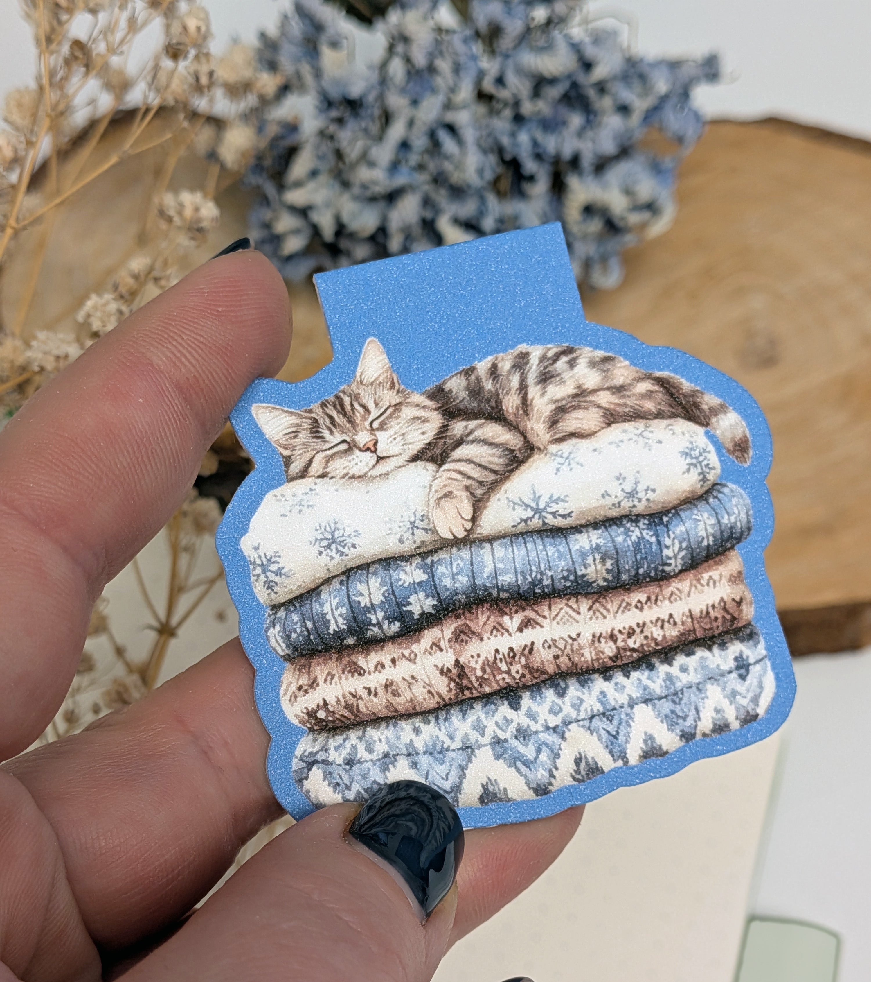 Sleeping Cat Magnetic Bookmark. Cute Page Marker. Reading Accessories