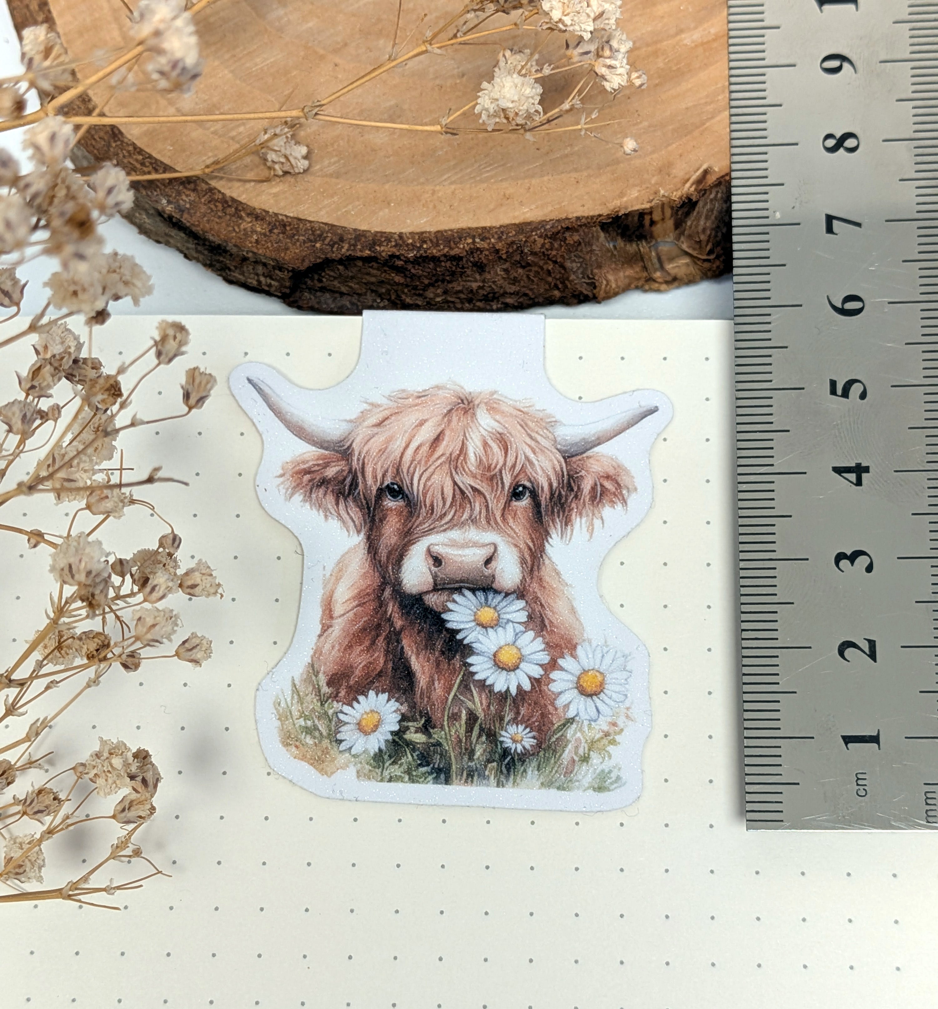 Highland Cow Magnetic Bookmark. Cute Page Marker. Reading Accessories