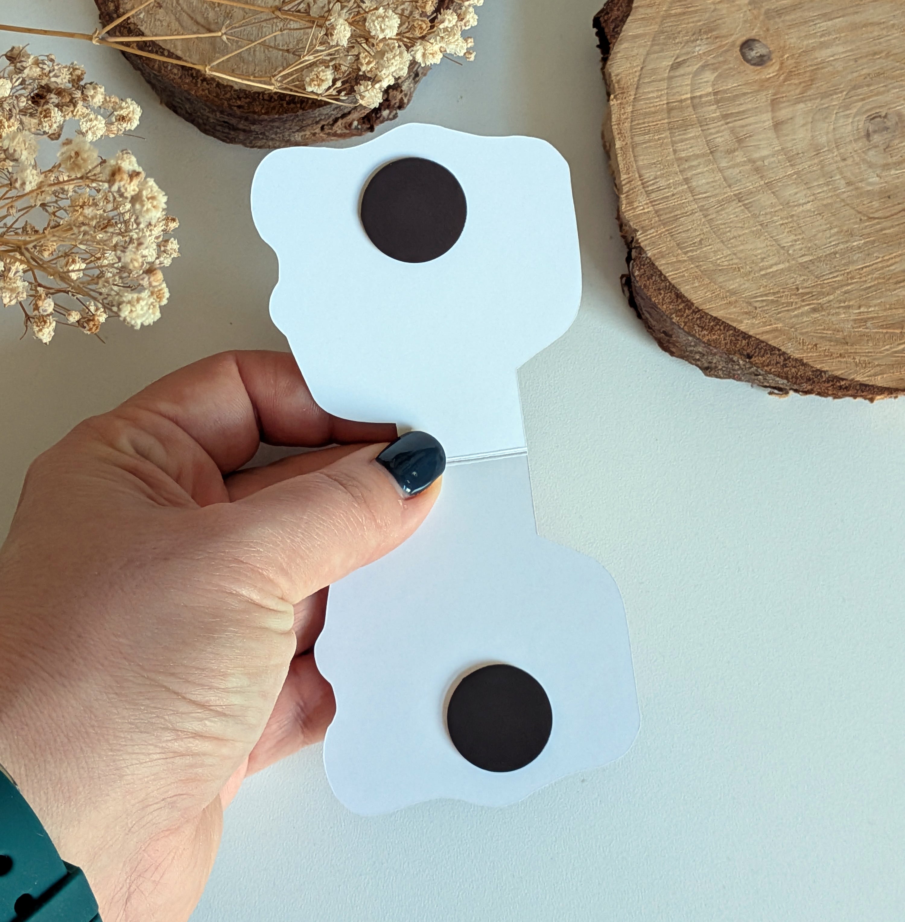 Red bus Magnetic Bookmark. London Gift Page Marker. Reading Souvenir Magnet