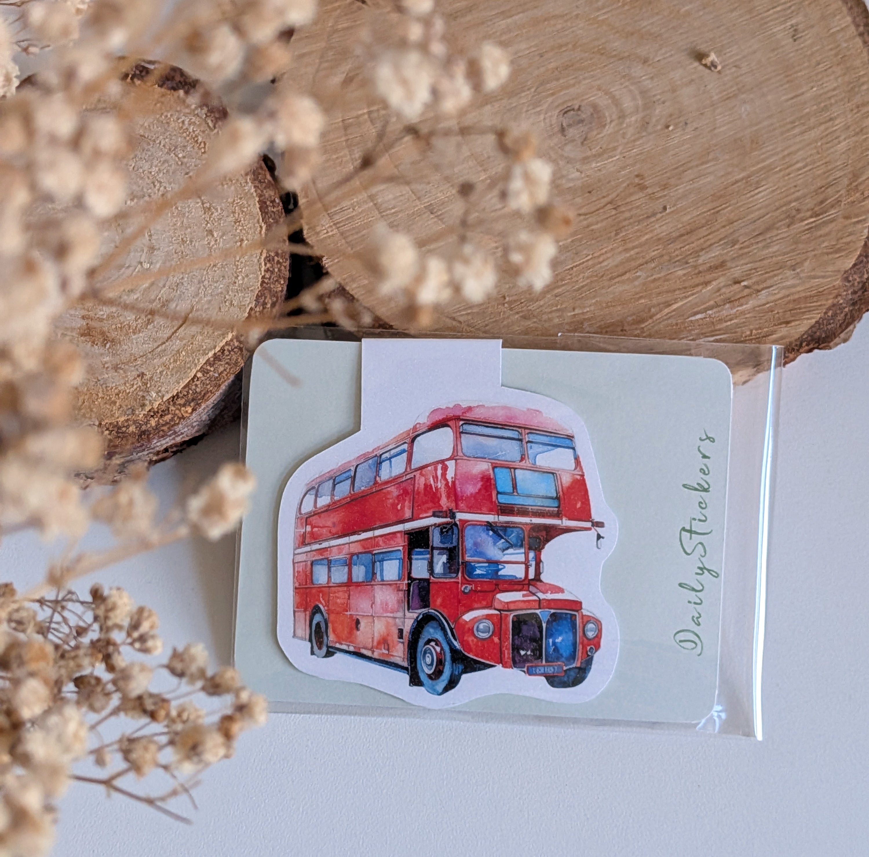 Red bus Magnetic Bookmark. London Gift Page Marker. Reading Souvenir Magnet